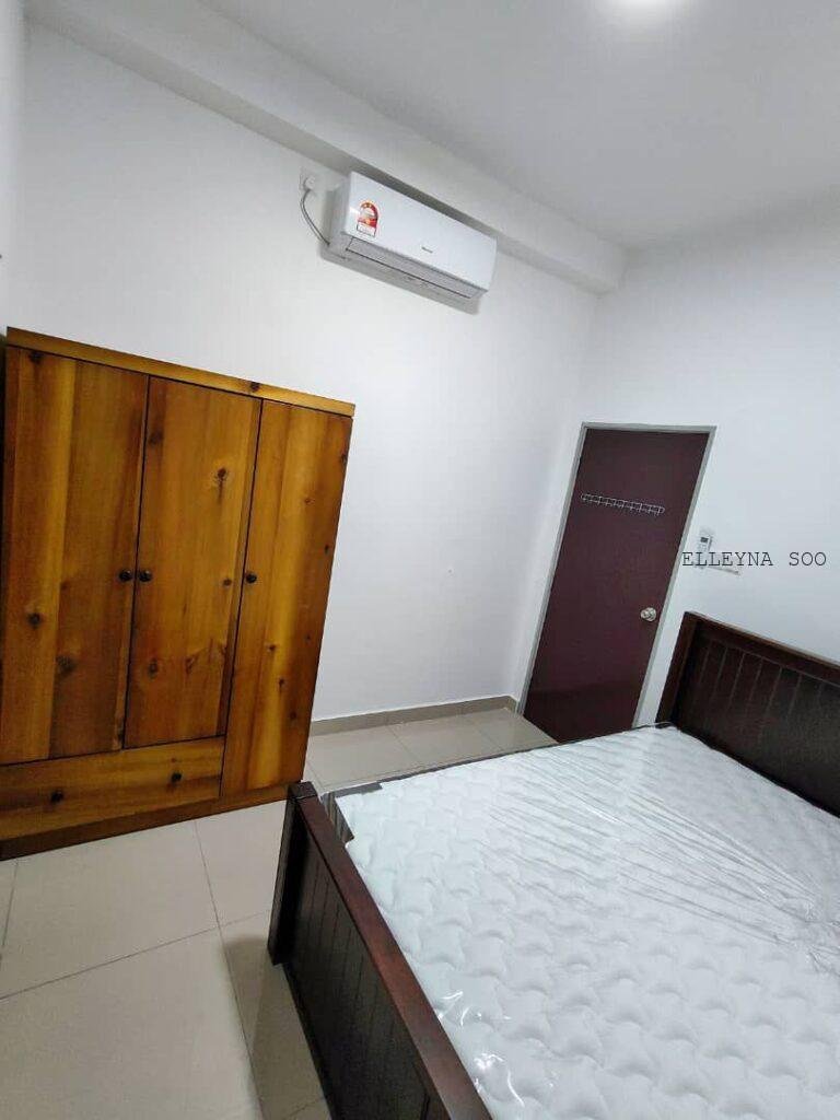 Elleyna Posting List (1)