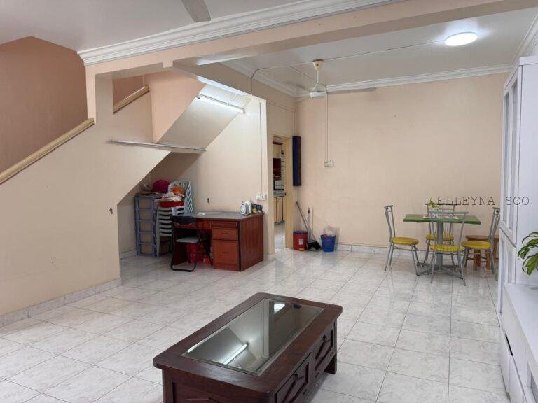 Elleyna Posting List (1)