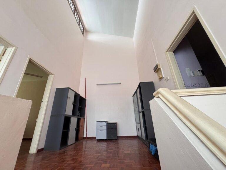 Elleyna Posting List (10)