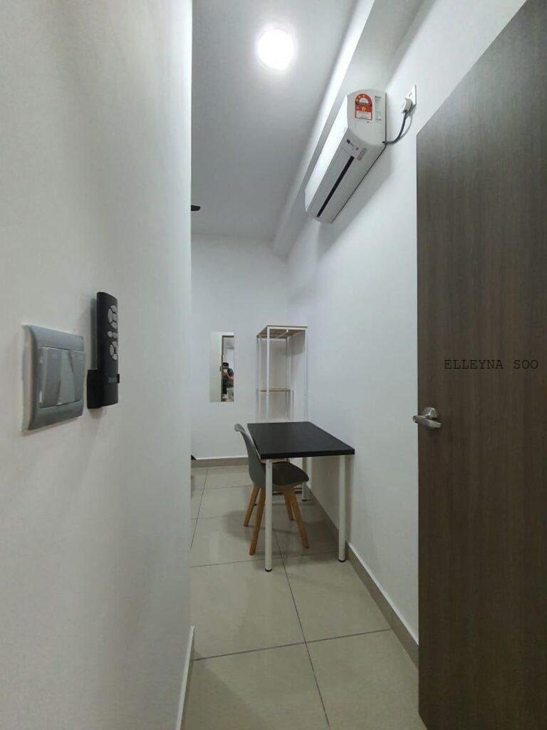 Elleyna Posting List (10)