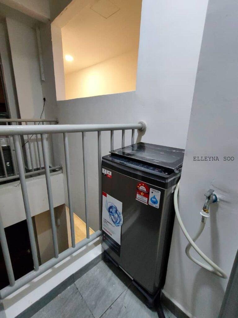 Elleyna Posting List (11)