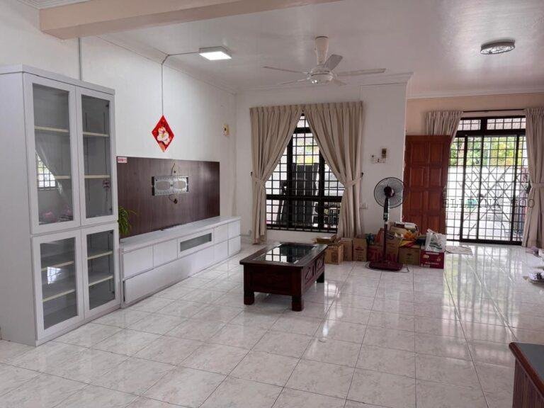 Elleyna Posting List (11)