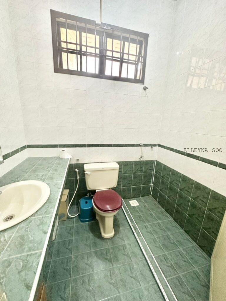 Elleyna Posting List (11)