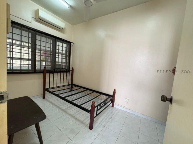 Elleyna Posting List (16)