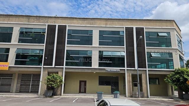 Elleyna Posting List