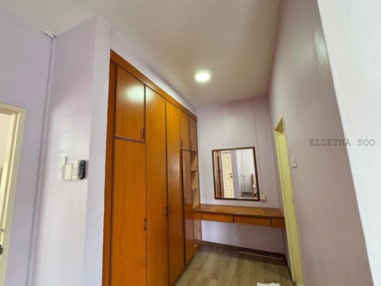 Elleyna Posting List (3)