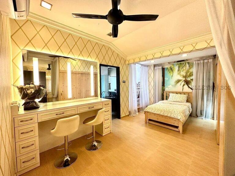 Elleyna Posting List (4)