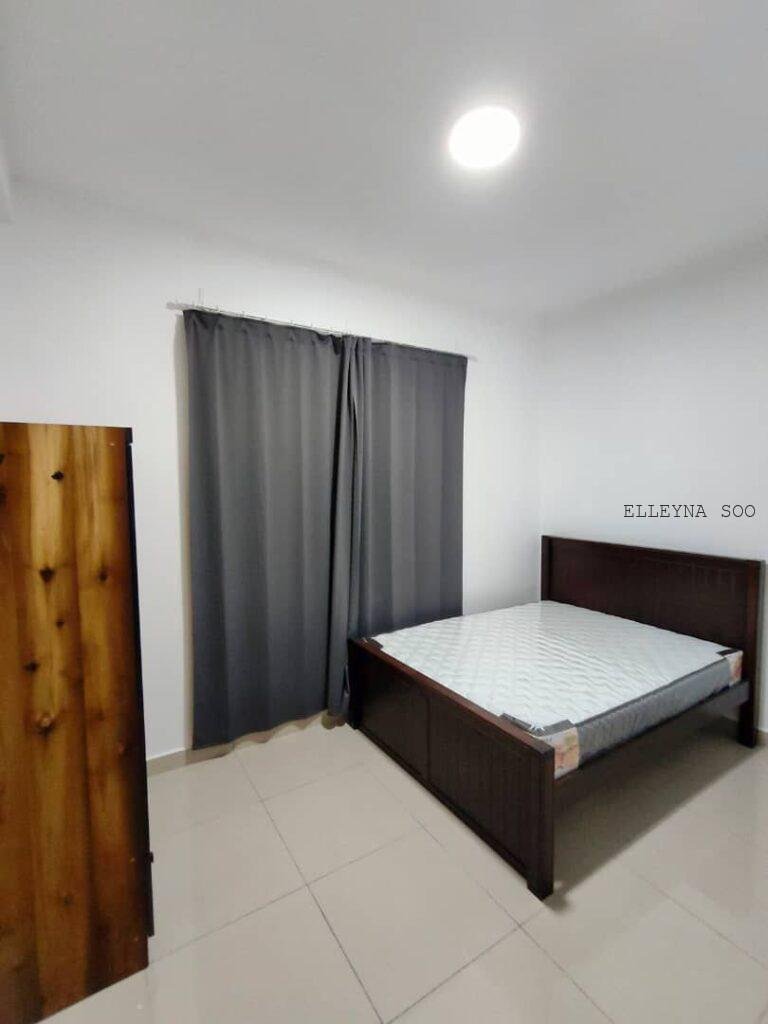 Elleyna Posting List (5)