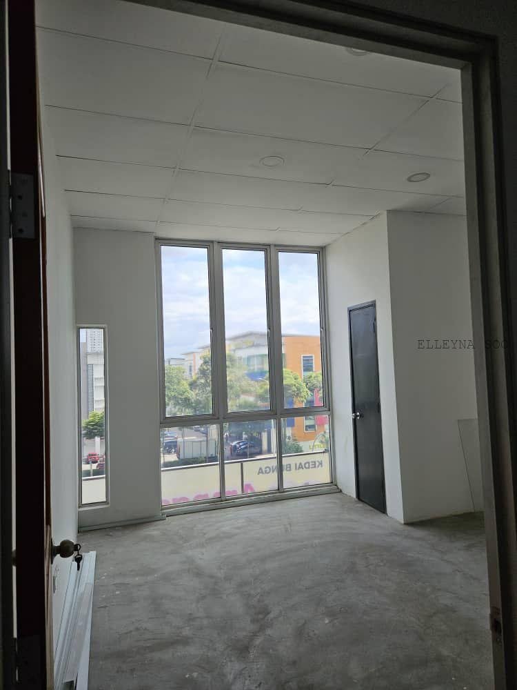 Elleyna Posting List (5)