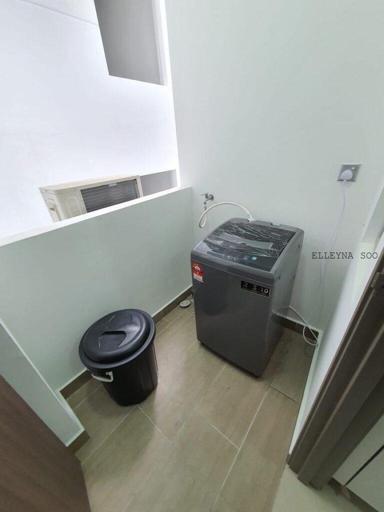 Elleyna Posting List (7)