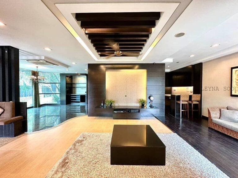 Elleyna Posting List (8)