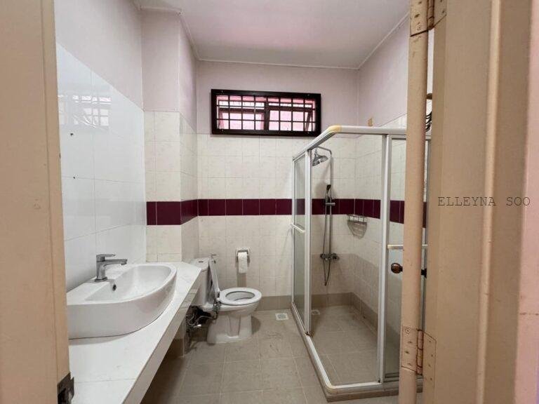 Elleyna Posting List (8)