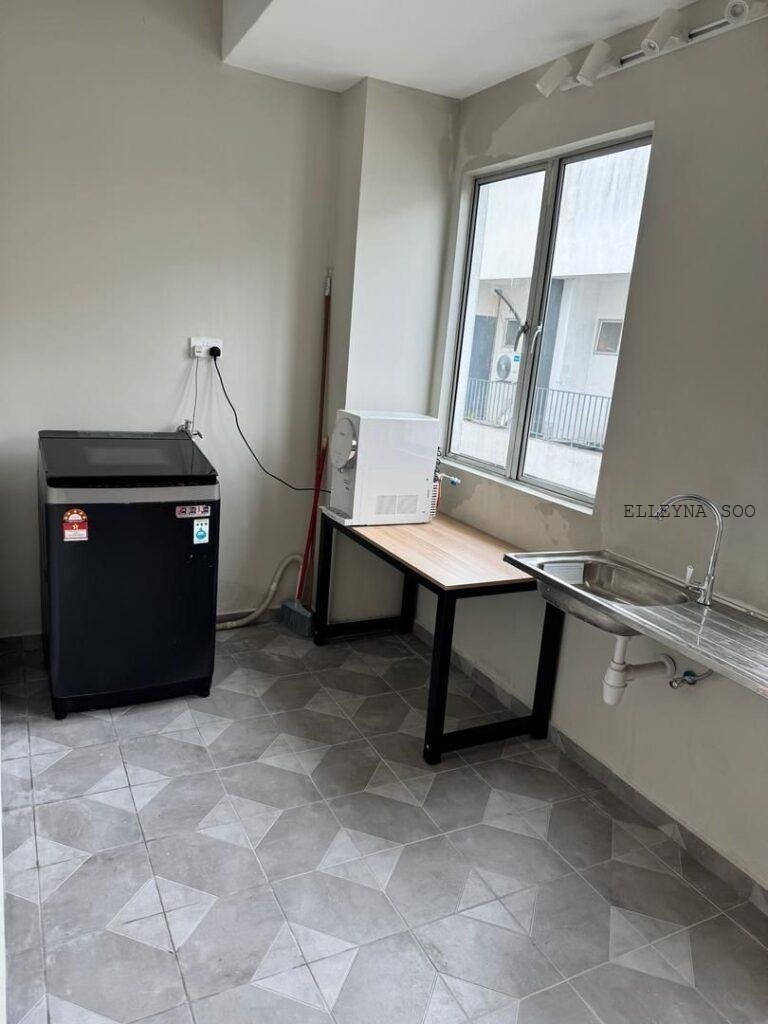 7f399430-4f05-4b94-b1e6-eddf43dde0d6