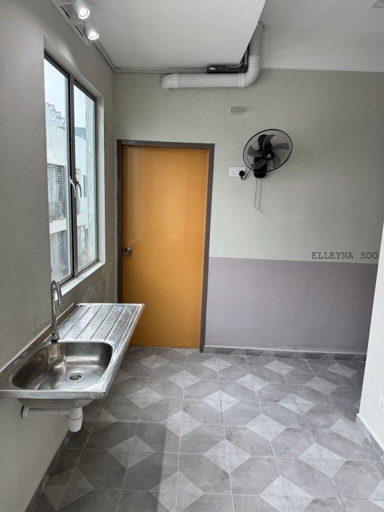 bee376e1-31a9-4d05-a04a-6776601cb72a