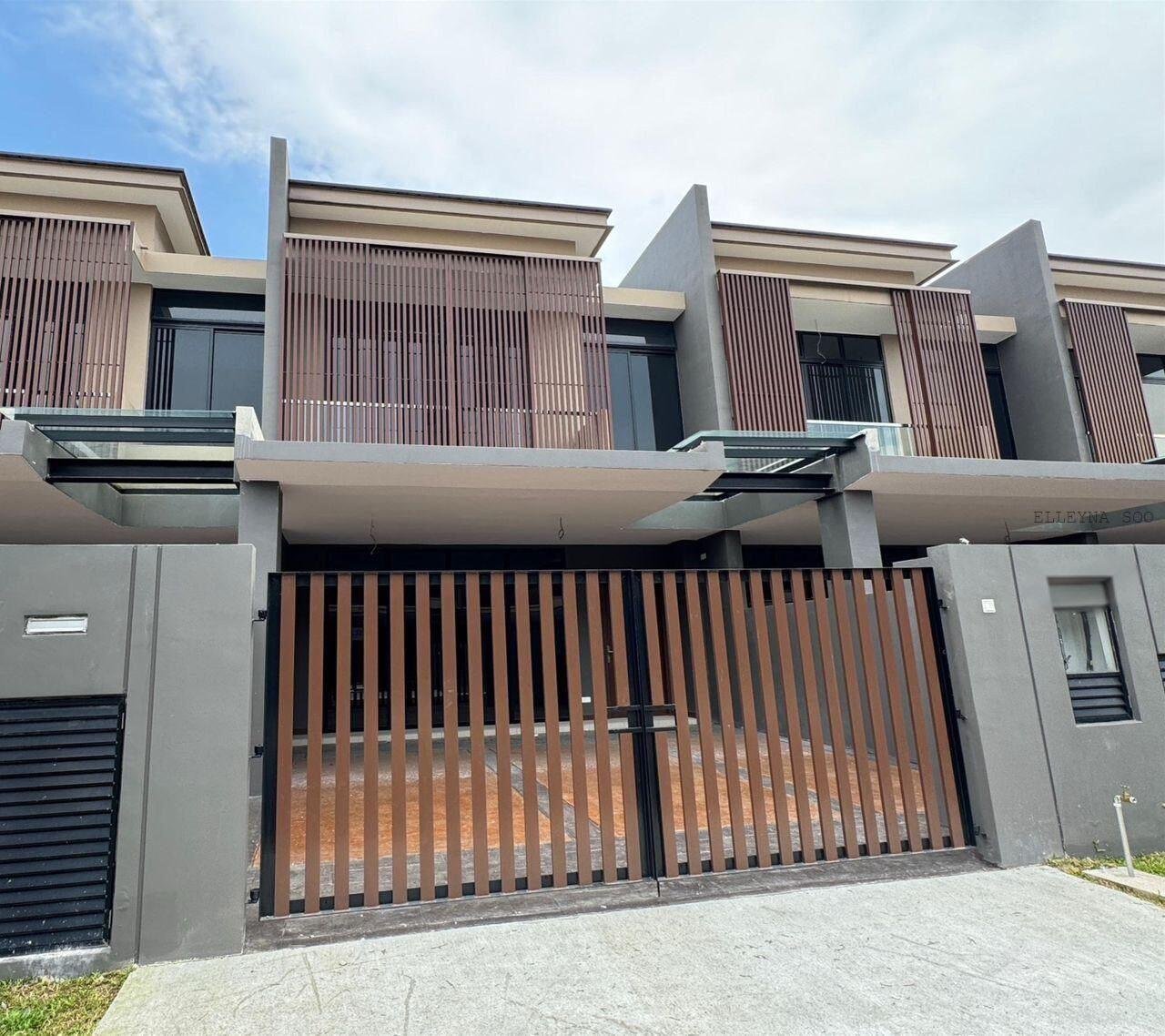 photo_2025-10-01_00-21-28