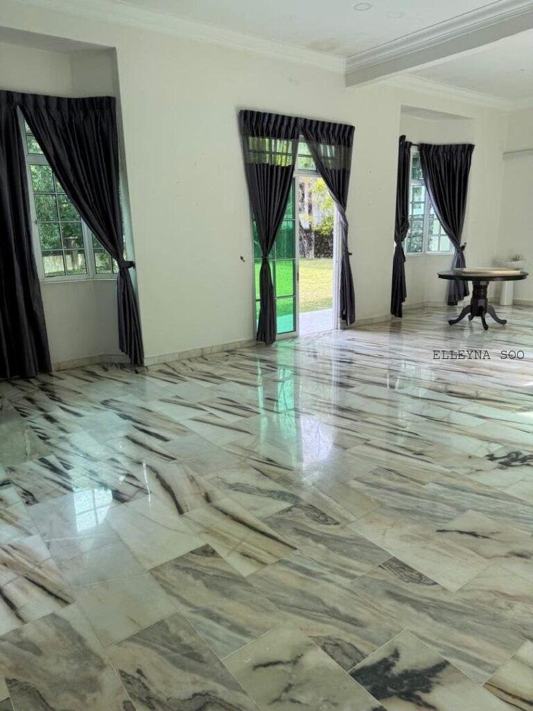 photo_2025-10-09_13-01-04