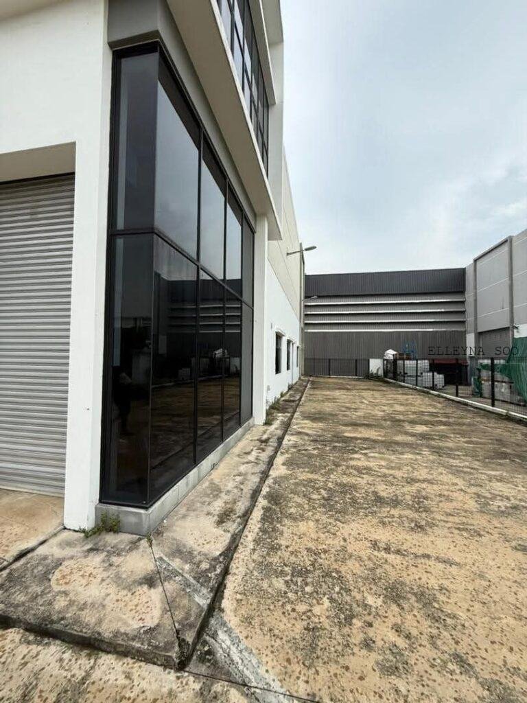 photo_2025-10-14_19-04-51 (2)