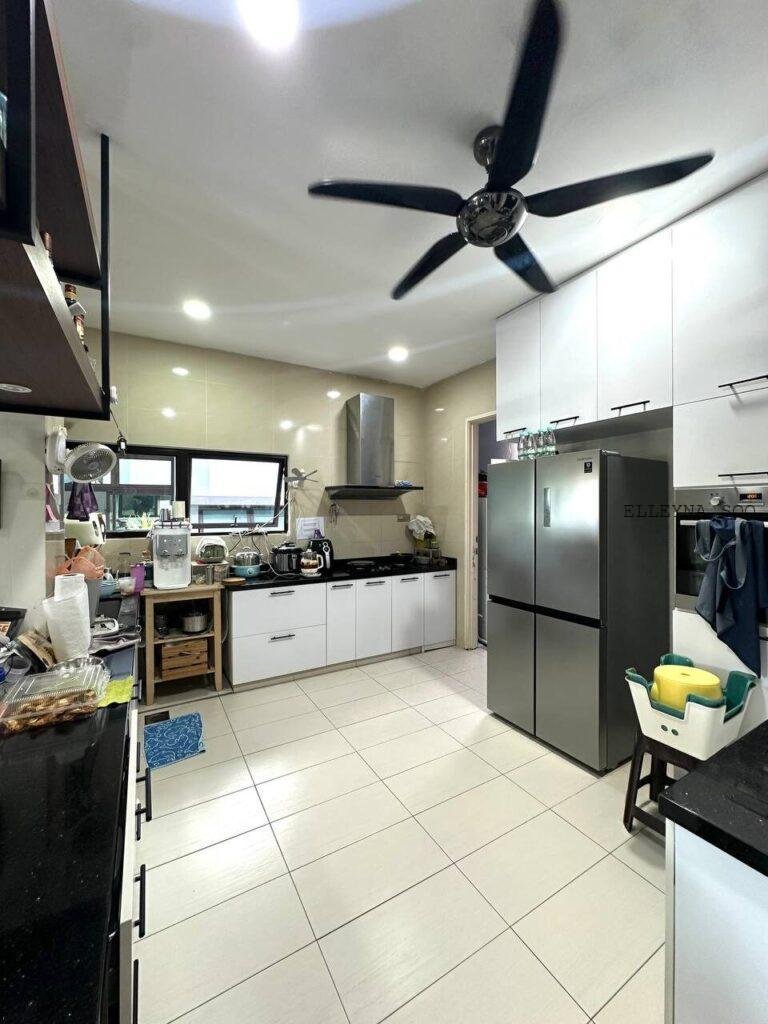 photo_2025-10-19_15-35-43 (3)