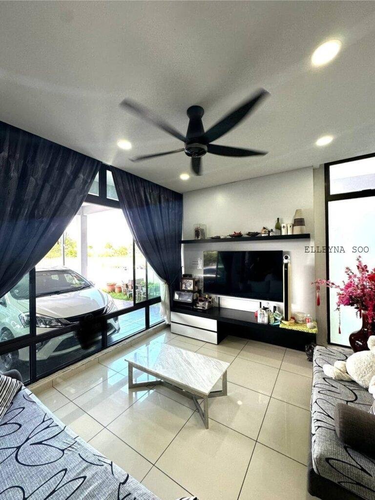 photo_2025-10-19_15-35-43