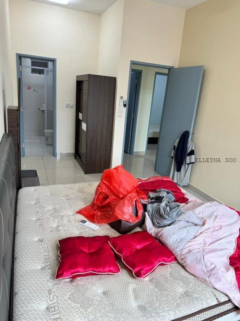 photo_2025-11-03_23-01-31