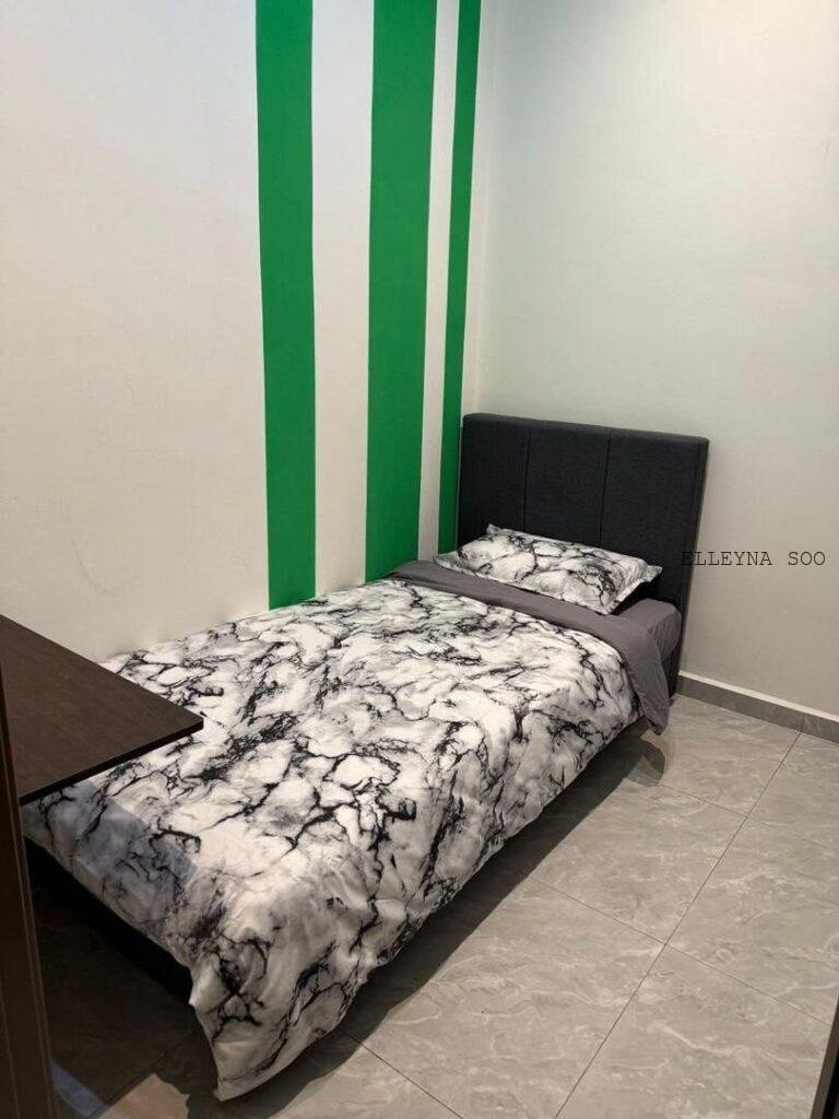 photo_2025-11-03_23-04-26