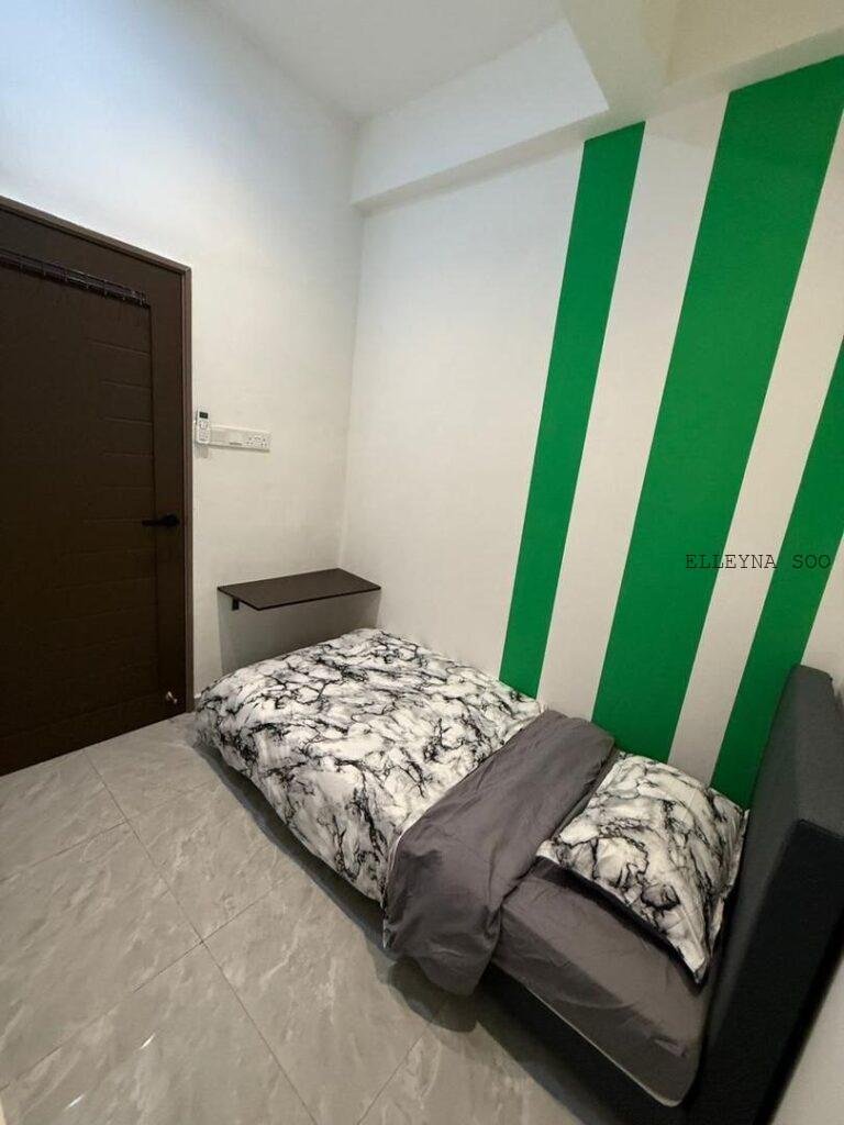 photo_2025-11-03_23-04-27