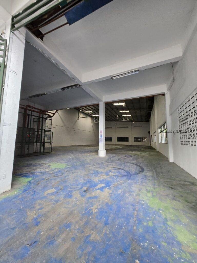 photo_2025-11-14_00-24-28