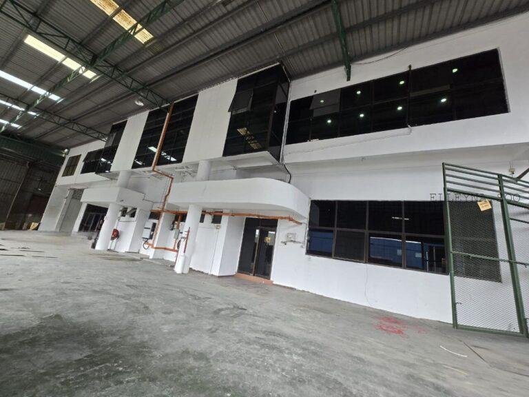 photo_2025-11-14_00-49-42